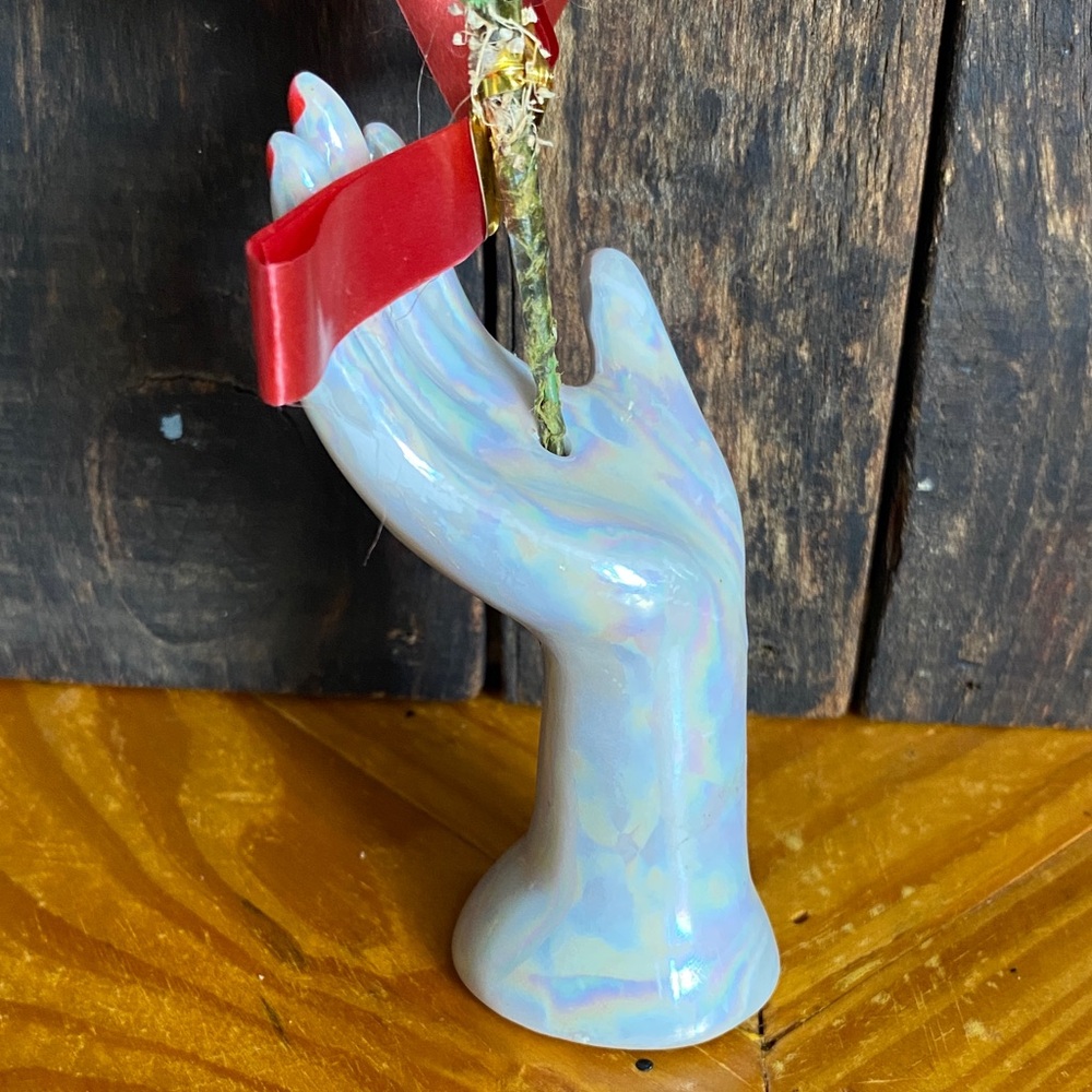 Vintage porcelain Hand Vase with Rose - Picture 2 of 5